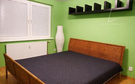 Na prenájom: 2-izbový byt s klimatizáciou, balkónom a výhľadom na zeleň – Ružinov, Ostredky