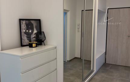 Krásny zrekonštruovaný 3 izbový byt v Ružinove na Prenájom