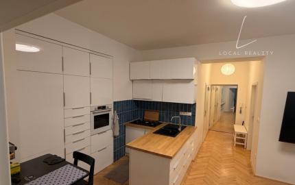 Na Prenájom 3-izbového bytu – Grosslingova, centrum Bratislavy