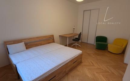 Na Prenájom 3-izbového bytu – Grosslingova, centrum Bratislavy