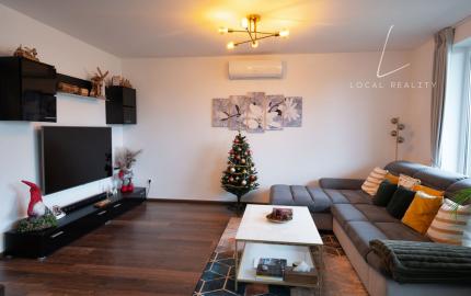 REZERVOVANÝ– 3-IZBOVÝ BYT S TERASOU, ROVINKA (JASNÁ ULICA)