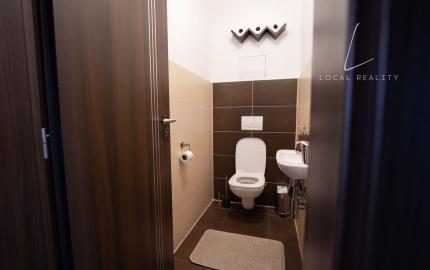 REZERVOVANÝ– 3-IZBOVÝ BYT S TERASOU, ROVINKA (JASNÁ ULICA)