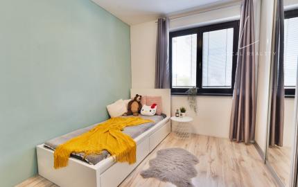 Na predaj útulný 4-izb rodinný dom v obci Veľký Grob s ďaľším menším domom na pozemku.