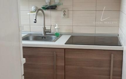 Na prenájom: Klimatizovaný 2-izbový byt s loggiou – Pečnianska ulica, Petržalka