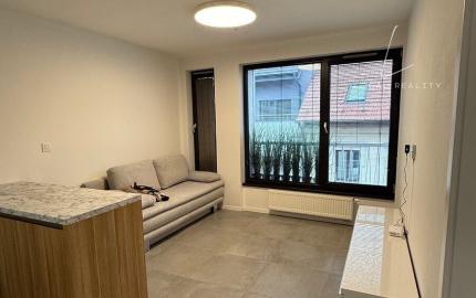 Na prenájom – Moderný 2-izbový byt v projekte Vila Ľadová, Staré Mesto