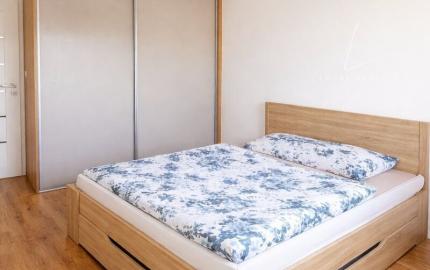 Prenájom 3-izbového zariadeného bytu v Petržalke