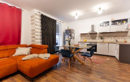 Priestranný 3 izbový byt v Novostavbe, Hviezdoslavov