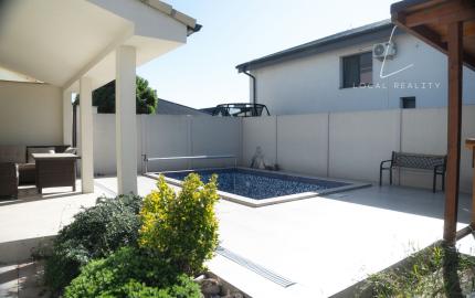 Nadštandartný 4 izbový Rodinný Dom v srdci Malého Raja, Slovenský Grob 