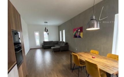 krásny rodinný dom v Rajke