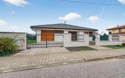 Samostatne stojaca novostavba bungalovu - bez nutnosti ďaľších investícií, Bernolákovo