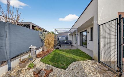  Bernolákovo- 4 izbový bungalov, novostavba, kompletne zariadený