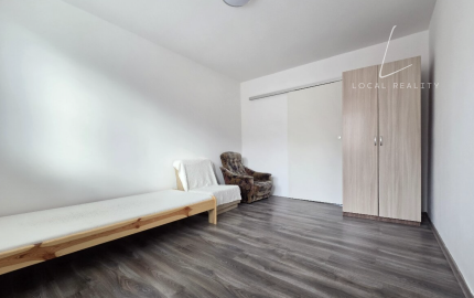 NA PREDAJ: 2 IZBOVÝ BYT V DEVÍNSKEJ NOVEJ VSI