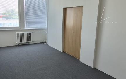 KANCELÁRSKE PRIESTORY S NÍZKYMI NÁKLADMI – BRATISLAVA, BOJNICKÁ ULICA