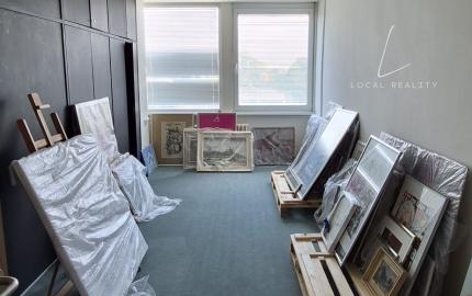 KANCELÁRSKE PRIESTORY S NÍZKYMI NÁKLADMI – BRATISLAVA, BOJNICKÁ ULICA