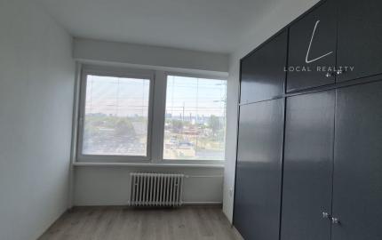 KANCELÁRSKE PRIESTORY S NÍZKYMI NÁKLADMI – BRATISLAVA, BOJNICKÁ ULICA