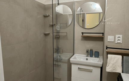 Prenájom 3 izbový byt - Bratislava - Ružinov, Čaklovská