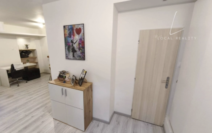 MODERNÝ 1 IZBOVÝ BYT NA PREDAJ V TICHOM VNÚTROBLOKU