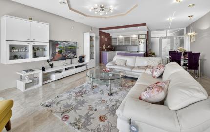 Samostatne stojaci bungalov, Hviezdoslavov