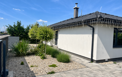 MODERNÝ 4-IZBOVÝ RODINNÝ DOM S POZEMKOM 580 m² |