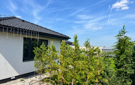 MODERNÝ 4-IZBOVÝ RODINNÝ DOM S POZEMKOM 580 m² |