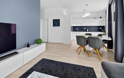Moderný 3-izbový byt s 2 balkónmi a 2 parkovacími miestami