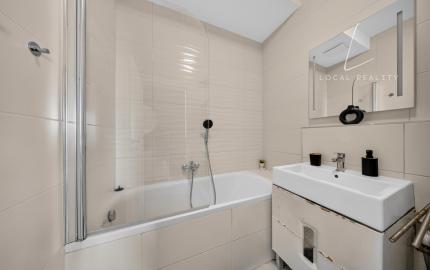 Moderný 3-izbový byt s 2 balkónmi a 2 parkovacími miestami