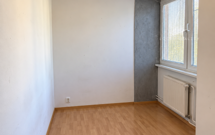 PREDAJ | 2-izbový byt s lodžiou a parkovaním – Bajkalská ul.