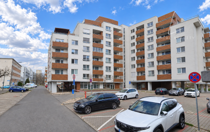 MODERNÝ 3-IZBOVÝ BYT NA PRENÁJOM BRATISLAVA – NOVÉ MESTO