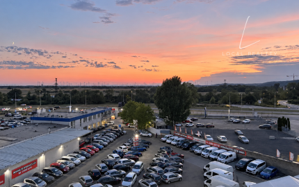 PRIESTRANNÝ 2-IZBOVÝ BYT S VEĽKÝM BALKÓNOM | BUDATÍNSKA 📍