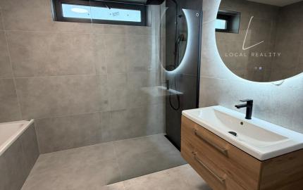 MODERNÝ 4-IZBOVÝ BUNGALOV NA PRENÁJOM – HVIEZDOSLAVOV RESIDENCE