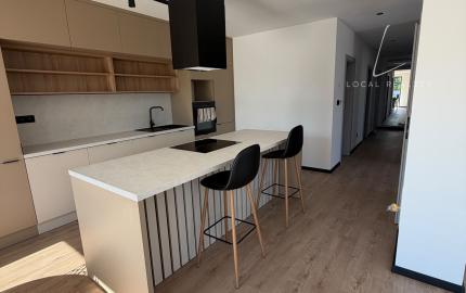 MODERNÝ 4-IZBOVÝ BUNGALOV NA PRENÁJOM – HVIEZDOSLAVOV RESIDENCE