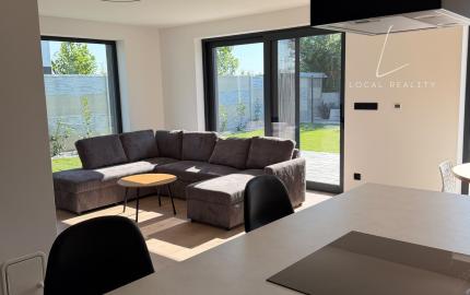 MODERNÝ 4-IZBOVÝ BUNGALOV NA PRENÁJOM – HVIEZDOSLAVOV RESIDENCE