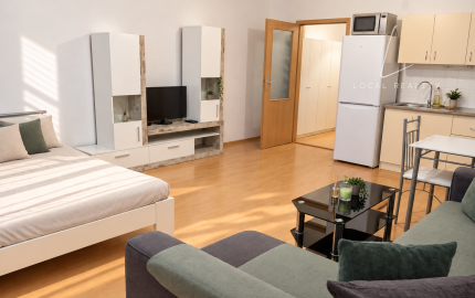 PRENÁJOM | Zariadená garzónka s balkónom, 40 m² | Petržalka