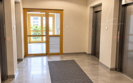 PRENÁJOM | Zariadená garzónka s balkónom, 40 m² | Petržalka