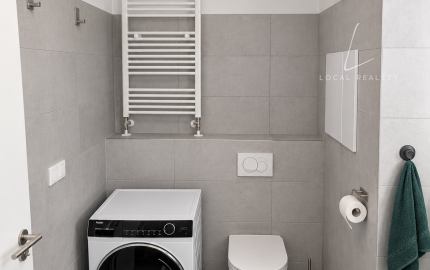 Svetlý 2-izbový byt s balkónom a garážovým státím v projekte RNDZ
