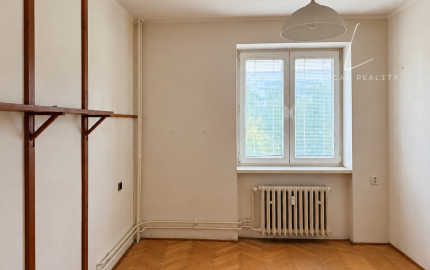 NA PREDAJ | PRIESTRANNÝ 3 IZBOVÝ BYT S LOGGIOU PRI CENTRE BRATISLAVY