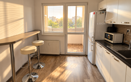Priestranný 3-izbový byt po rekonštrukcii | 65m² | Petržalka