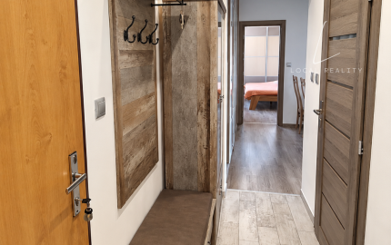 Priestranný 3-izbový byt po rekonštrukcii | 65m² | Petržalka