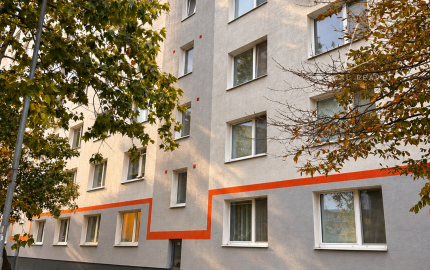 NA PREDAJ | PRIESTRANNÝ 2 IZBOVÝ BYT VO VYHĽADÁVANEJ ČASTI RUŽINOVA