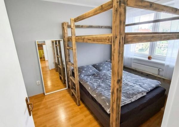 Na prenájom 2-izbový byt s klimatizáciou, balkónom a parkovaním – Most pri Bratislave