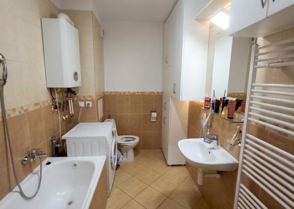 Na prenájom 2-izbový byt s klimatizáciou, balkónom a parkovaním – Most pri Bratislave