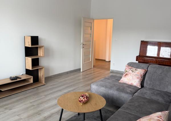 Krásny zrekonštruovaný 3 izbový byt v Ružinove na Prenájom