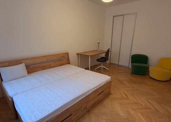 Na Prenájom 3-izbového bytu – Grosslingova, centrum Bratislavy