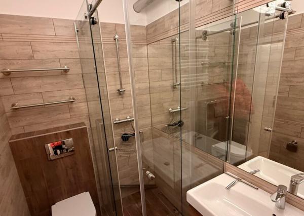 Na Prenájom 3-izbového bytu – Grosslingova, centrum Bratislavy