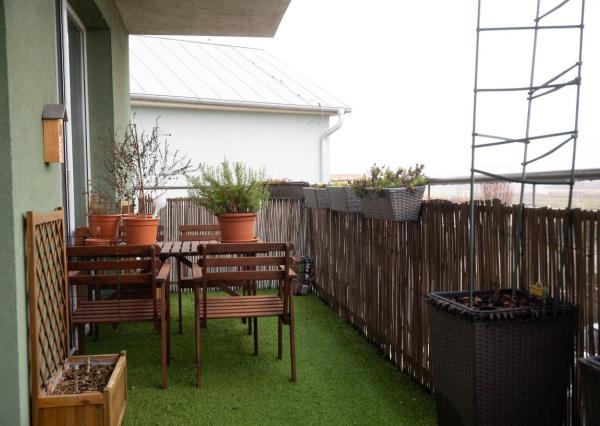 REZERVOVANÝ– 3-IZBOVÝ BYT S TERASOU, ROVINKA (JASNÁ ULICA)