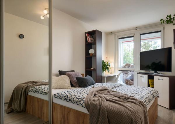 REZERVOVANÉ: Na predaj: zrekonštruovaný 3-izbový byt s balkónom v Ružinove