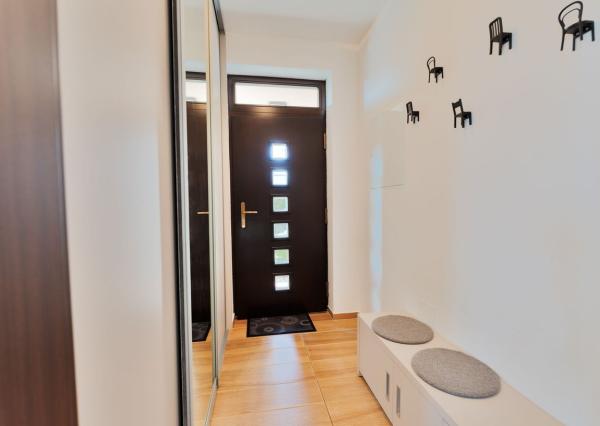 Na predaj útulný 4-izb rodinný dom v obci Veľký Grob s ďaľším menším domom na pozemku.