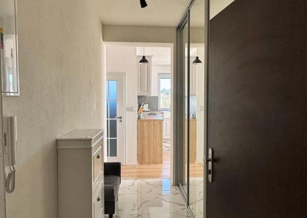 Komfortný 2-izbový byt s balkónom v novostavbe