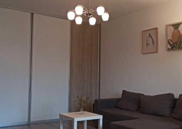 Na prenájom: Klimatizovaný 2-izbový byt s loggiou – Pečnianska ulica, Petržalka