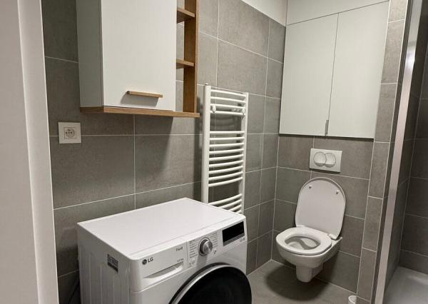 Na prenájom – Moderný 2-izbový byt v projekte Vila Ľadová, Staré Mesto